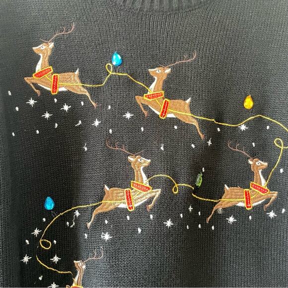 Karen Scott Christmas Sweater Size XL Black Santa Reindeer Lights - Picture 6 of 6